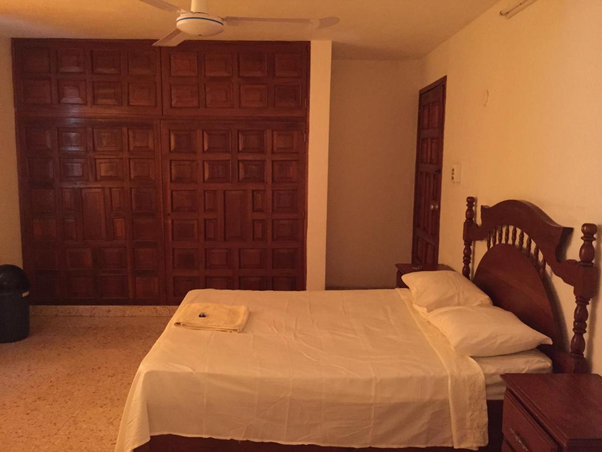 Hostel Hostal Kin-Beh Valladolid  Zewnętrze zdjęcie